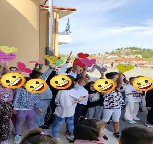 Μικροί και μεγάλοι μαθητές γιόρτασαν για ην Πανελλήνια Ημέρα Σχολικού Αθλητισμού στο Δομοκό