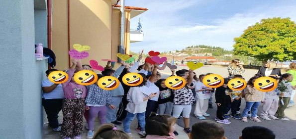 Μικροί και μεγάλοι μαθητές γιόρτασαν για ην Πανελλήνια Ημέρα Σχολικού Αθλητισμού στο Δομοκό