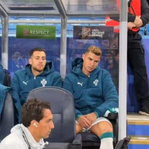 Ο Κριστιάνο Ρονάλντο έμεινε στον πάγκο της Πορτογαλίας μετά από 18 χρόνια και στο τέλος έφυγε τρέχοντας για τα αποδυτήρια, βίντεο