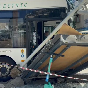 Τροχαίο με ηλεκτρικό λεωφορείο στη Θεσσαλονίκη: Συγκλονίζει ο πατέρας 23χρονης που έχασε τη ζωή της στο ίδιο σημείο το 2022 – «Είναι επικίνδυνος δρόμος»