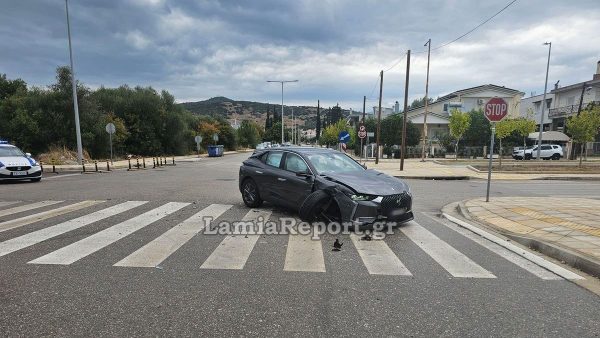 Λαμία: Τροχαίο σε διασταύρωση στη νότια πλευρά της πόλης - Ένας ελαφρά τραυματίας (ΒΙΝΤΕΟ-ΦΩΤΟ)