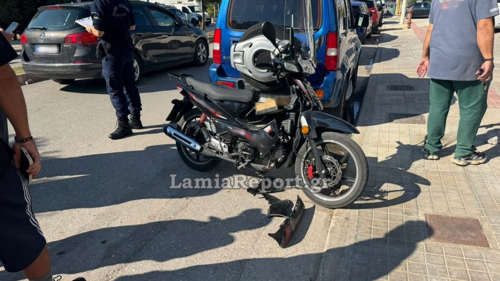 Λαμία: Τροχαίο με ντελιβερά το πρωί στην οδό Κύπρου - Δείτε εικόνες