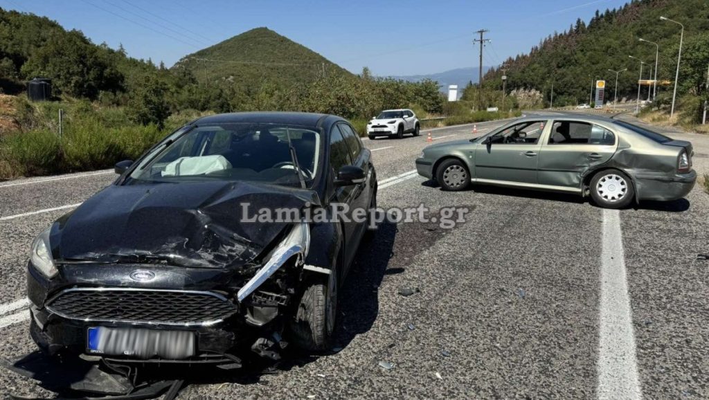 Τροχαίο στο δρόμο προς Μπράλο - Πατέρας και γιος στο νοσοκομείο μετά από σύγκρουση δύο αυτοκίνητων (ΒΙΝΤΕΟ-ΦΩΤΟ)