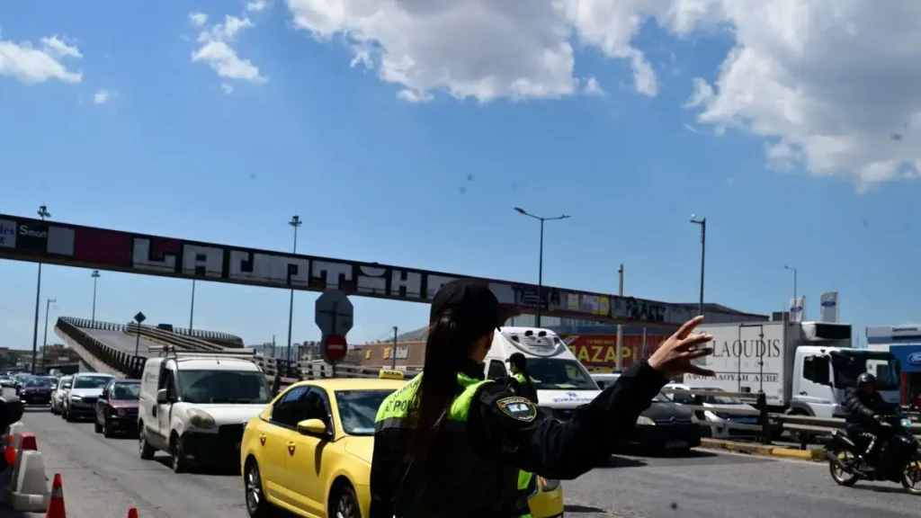 Καισαριανή: 48χρονος επιτέθηκε σε δύο γυναίκες τροχονόμους που του έκοψαν κλήση – «Δεν θα γράψεις εσύ εμένα»