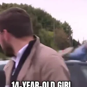 Αυτοκίνητο παρέσυρε 14χρονη με πατίνι την ώρα ζωντανού ρεπορτάζ για άλλο τροχαίο - Βίντεο σοκ