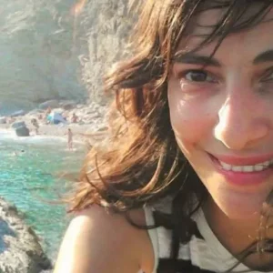 Τραγικό παιχνίδι της μοίρας: 42χρονη δασκάλα πέθανε μια μέρα μετά τον γάμο της αδερφής της