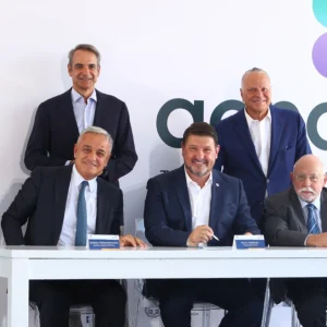 Μητσοτάκης από τις υπογραφές για το Μητροπολιτικό Πάρκο «Αέναον»: Τα έργα δεν σταματούν, η επόμενη 4ετία θα είναι άλμα ανάπτυξης