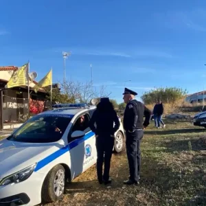 Αμαλιάδα: «Δεν άντεξα τις τύψεις» – Τι λέει ο γιος της 79χρονης που τα αδέρφια του την έθαψαν στον κήπο