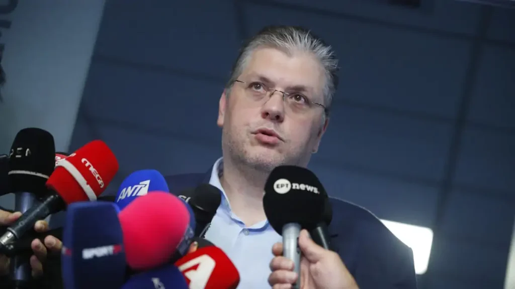 Άγγελος Παπανικολάου: «Πούλησαν το μπάσκετ και θα τους κρίνει η δικαιοσύνη – Να βοηθήσει το υπουργείο για δια ζώσης εκλογές στην ΕΟΚ»