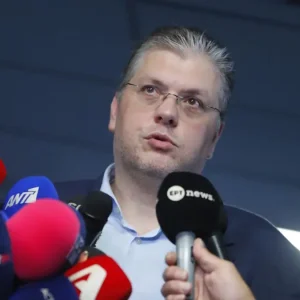 Άγγελος Παπανικολάου: «Πούλησαν το μπάσκετ και θα τους κρίνει η δικαιοσύνη – Να βοηθήσει το υπουργείο για δια ζώσης εκλογές στην ΕΟΚ»