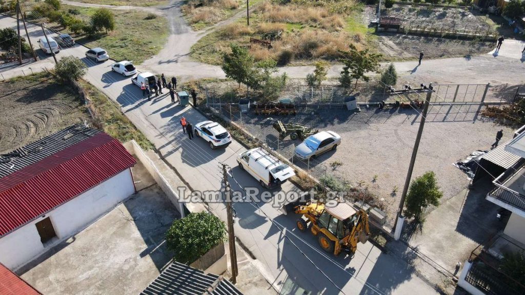 Φωτογραφίες από την επιχείρηση της ΕΛΑΣ και της ΔΕΥΑΛ για τις παράνομες παροχές στην Ανθήλη