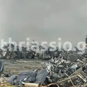 Ασπρόπυργος: Πυρκαγιά σε εταιρεία ανακύκλωσης – Ακούγονται εκρήξεις
