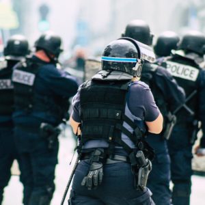 Ιταλία: 160 προσαγωγές στο Μιλάνο, το 80% ανήλικοι – Νέα επεισόδια και καταστροφές σε καταστήματα