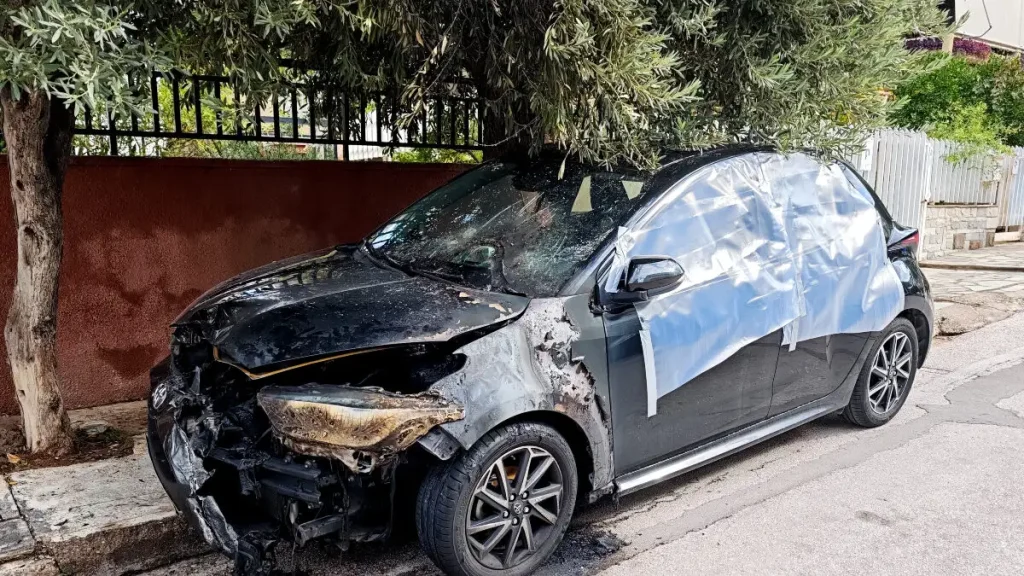 Συνελήφθη στη Λευκάδα ο αξιωματικός του Πολεμικού Ναυτικού για τους εμπρησμούς σε σπίτια πρώην συντρόφων του