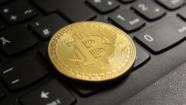 Binance: Το μεγαλύτερο χακάρισμα στην ιστορία των κρυπτονομισμάτων - 6,3 δισ. στο στόχαστρο, βυθίζεται το Bitcoin