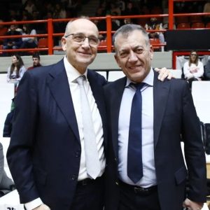 Βρούτσης μετά τις εξελίξεις στο μπάσκετ: Αναστολή επιχορηγήσεων και οικονομικοί έλεγχοι στην ΕΟΚ