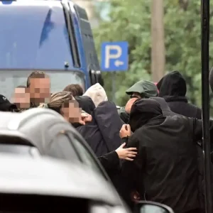 «Xωριάτικο»: Στην Ευελπίδων για την απολογία τους ο Άγγελος Γιαννακόπουλος και οι άλλοι 58 συλληφθέντες
