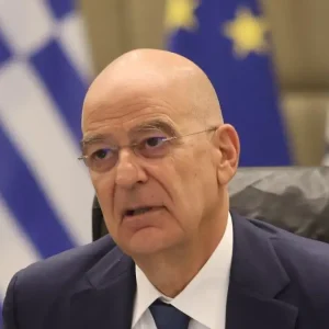 Νίκος Δένδιας: Τηλεφωνική επικοινωνία με τον Πατριάρχη Ιεροσολύμων για την τρομοκρατική επίθεση στην Ιορδανία