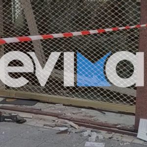 Χαλκίδα: «Μπούκαραν» με αυτοκίνητο σε κοσμηματοπωλείο στην Αβάντων