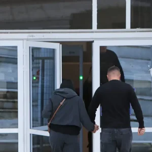 Δίκη για τα Τέμπη: «Ξαναζούσα ότι έχασα το μωρό μου» – Συγκλονίζουν οι μαρτυρίες επιζώντων για τη νύχτα της σύγκρουσης