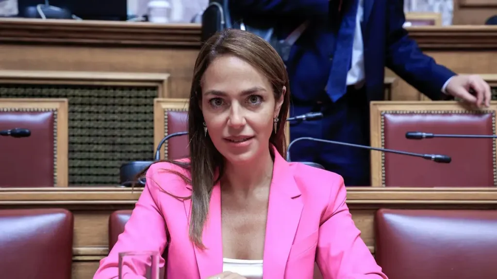 Μιχαηλίδου: Στις 14 Οκτωβρίου ανοίγει η πλατφόρμα για την Μετεγκατάσταση – Ενίσχυση 10.000 ευρώ για τους ακρίτες