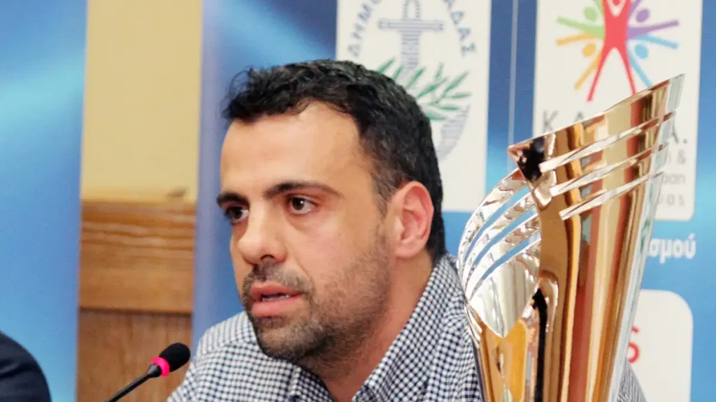 Δορκοφίκης: «Το νέο ΔΣ της ΕΟΚ οφείλει σύσσωμο να υποβάλει την παραίτησή του»