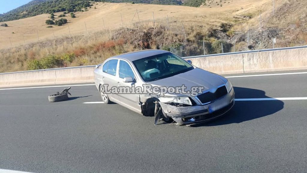 Τροχαίο ατύχημα στον Ε65: Χτύπησε στο διάζωμα όχημα με ζευγάρι από τη Φθιώτιδα (ΦΩΤΟ)