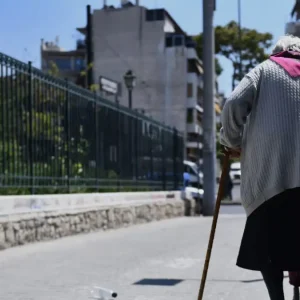 Πέλλα: Παρίσταναν τους αστυνομικούς και πήραν από ηλικιωμένη 26.400 ευρώ σε μετρητά και κοσμήματα