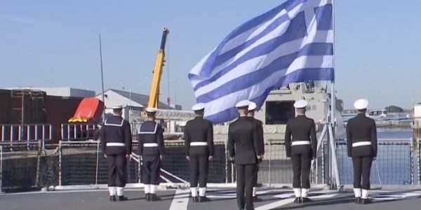 Live από Γαλλία: Υψώθηκε η ελληνική σημαία στη δεύτερη φρεγάτα Belharra «Νέαρχος» -Δένδιας: Το καλύτερο πλοίο στην κατηγορία του στον πλανήτη