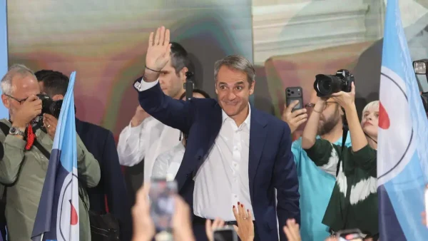 Εκδήλωση για τα 52 χρόνια ΝΔ: Μήνυμα νίκης Μητσοτάκη για τις εκλογές – Ηχηρές απουσίες, photo booth, κουίζ και μπασκετάκι