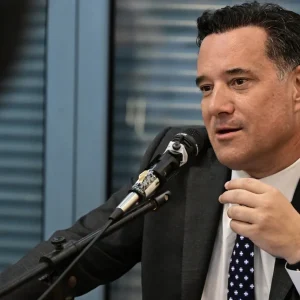 Γεωργιάδης: Χθες στην Πάρο μια κυρία με γυαλιά 1.500 ευρώ φώναζε «δεν έχουμε να φάμε» -Η απομάκρυνση Γκίλφοϊλ δεν επηρεάζει τις σχέσεις με ΗΠΑ