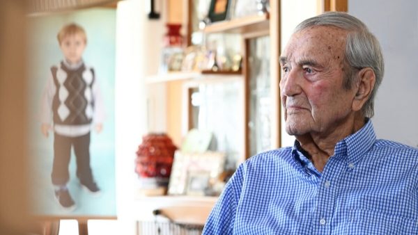 Γιάννης Βογιατζής: Έγινε 100 και αποκαλύπτει τον κανόνα που τον κράτησε δυνατό