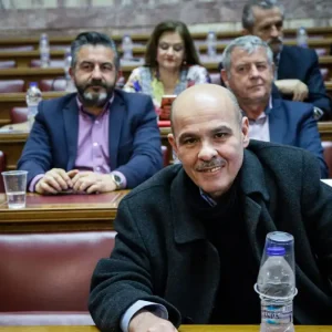 Ξανά στο ΠΑΣΟΚ ο Μιχελογιαννάκης μετά τη ΔΗΜΑΡ, τον ΣΥΡΙΖΑ και τον Κασσελάκη: «Επιστρέφω στο σπίτι μου»