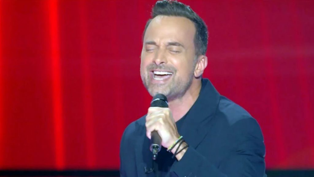 The Voice: Ο Γιώργος Λιανός πήρε το μικρόφωνο και έκλεψε την παράσταση – Άφωνοι οι coaches με την ερμηνεία του