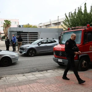 Εκκενώθηκε το σχολικό συγκρότημα της Γκράβας λόγω οσμής φυσικού αερίου, δεν εντοπίστηκε διαρροή
