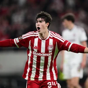 Ολυμπιακός – Σπάρτα Πράγας 1-0: Οι Πειραιώτες έκαναν το 3/3 στο Europa League με αυτογκόλ των Τσέχων