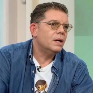 Γρηγόρης Μπιθικώτσης για τον πατέρα του: Κάθε μέρα μου άφηνε σημειώματα, μου έγραφε «σε λατρεύω» και «δεν μ’ αγαπάς όσο σ’ αγαπώ»