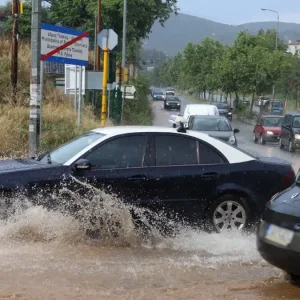 Κακοκαιρία: Καταιγίδες και άνεμοι έως 9 μποφόρ μέχρι την Κυριακή σε Κρήτη και Δωδεκάνησα – Κόκκινη προειδοποίηση από ΕΜΥ