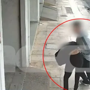 Καλαμάτα: Άγριος ξυλοδαρμός 17χρονου από συνομήλικό του – «Καταλαβαίνω σε τι βαθμό έφεραν το γιο μου για να το κάνει»