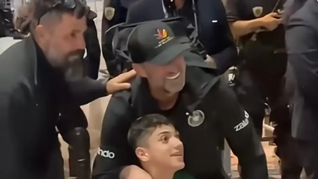 Ο Γιούργεν Κλοπ φωτογραφήθηκε με τον Γιάννη Παπαστεφανάκη έξω από την Τούμπα