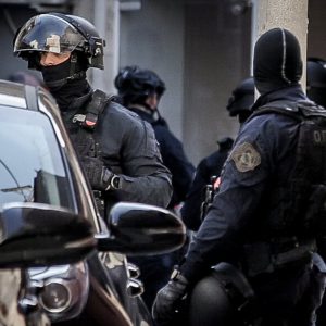 Βίντεο-ντοκουμέντο δευτερόλεπτα μετά την έκρηξη σε πολυκατοικία στον Κολωνό -Τα αναπάντητα ερωτήματα, ο ένοικος που βρέθηκε στο μικροσκόπιο