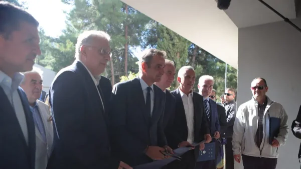 Κυριάκος Μητσοτάκης από τον «Δημόκριτο»: «Η κυβέρνηση συνομιλεί με το αύριο, άλλες πολιτικές δυνάμεις παραμένουν στο χθες»