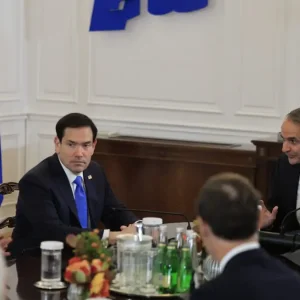 Η ανακοίνωση του Μεγάρου Μαξίμου για τη συνάντηση Μητσοτάκη και Ρούμπιο – Στο επίκεντρο άμυνα, ενέργεια και γεωπολιτικές εξελίξεις