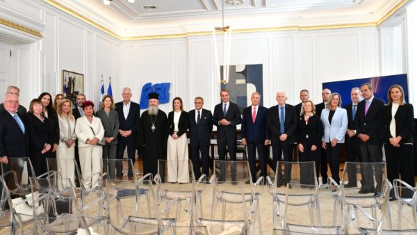 Μητσοτάκης για το Εθνικό Πρότυπο Κέντρο για την Άνοια στο Περιστέρι: Να καταπολεμήσουμε ένα στίγμα που συνοδεύει μια νόσο που καλπάζει