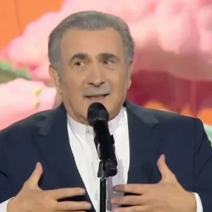 Ο Λάκης Λαζόπουλος επέστρεψε στο «Αλ Τσαντίρι Νιουζ» του: «Είναι πολλά τα χρόνια»