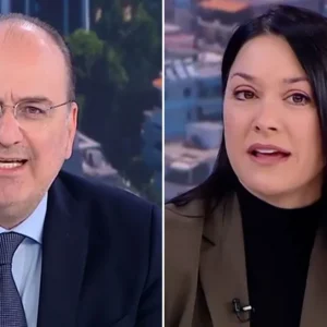Μεγάλος καβγάς Λαζαρίδη-Γιαννακοπούλου: «Θα ψάχνετε αρχηγό το βράδυ των εκλογών, με ρώταγες για τον κουμπάρο του Ανδρουλάκη» - «Είστε βούρκος, ούτε καλημέρα δεν λέμε», δάκρυσε από την ένταση η βουλευτής