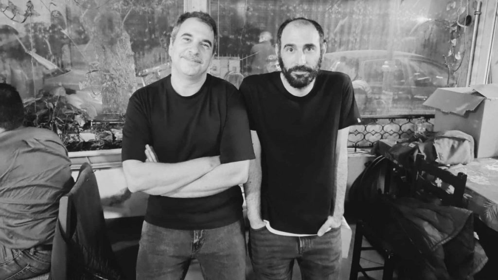 Μαθιουδάκης και Θεοδωρόπουλος έρχονται στη Λαμία για μια απολαυστική βραδιά stand-up comedy στο The Blind Pig