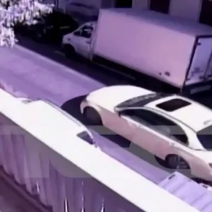 Υπόθεση Μαζωνάκη: Τα τελευταία μέτρα της μοιραίας διαδρομής του στο Κολωνάκι – Ντοκουμέντο 2 λεπτά πριν φτάσει στο ιατρείο