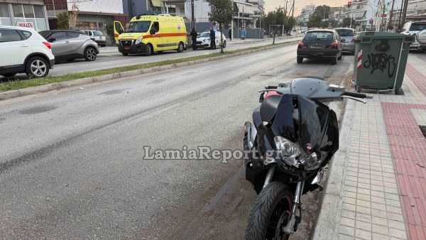 Τροχαίο με μηχανάκι το πρωί στη Λαμία (ΦΩΤΟ)