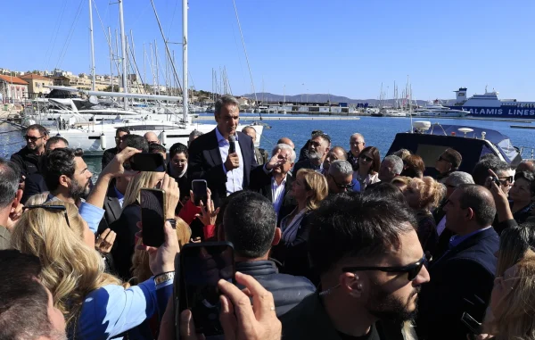 Οι στρατηγικοί άξονες του Μαξίμου - Οι νέες δημοσκοπήσεις και το σχέδιο για συσπείρωση των ψηφοφόρων